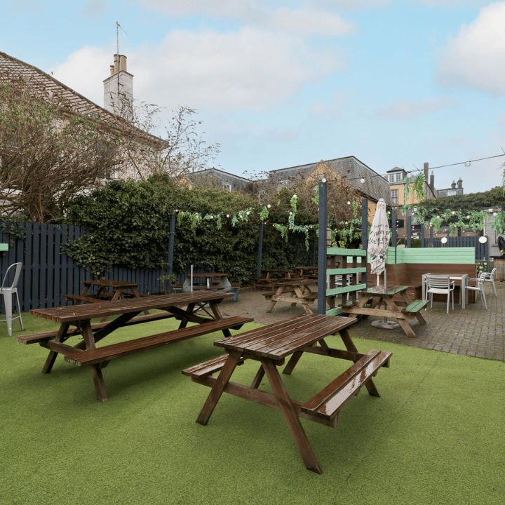 Social Pub & Kitchen Beer Garden