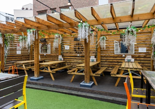 Pub Beer Garden