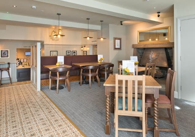 Stork Hotel Pub