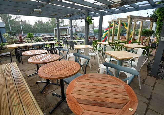 Best beer garden in New Waltham | Farmhouse pub