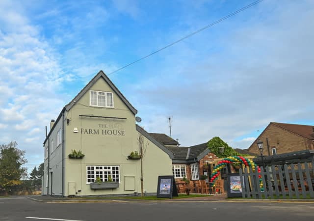 Best pubs in New Waltham | Farmhouse