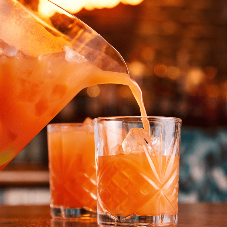 Cocktail sharer