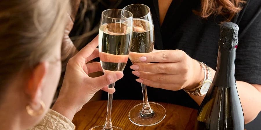 Sparkling Wine at Tank and Paddle