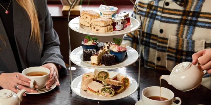 afternoon tea at Slug & Lettuce