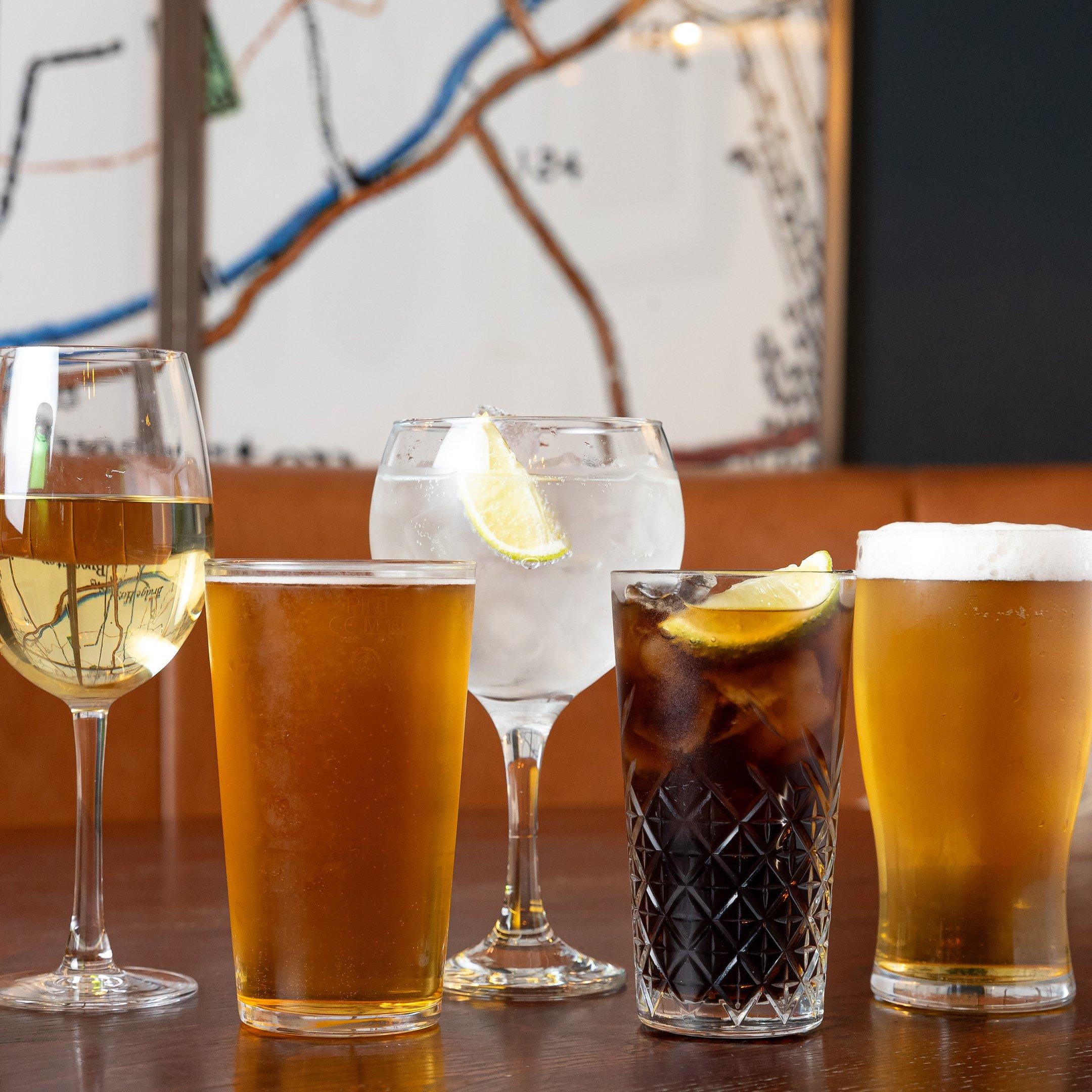 Drinks at Great Local Pubs pub