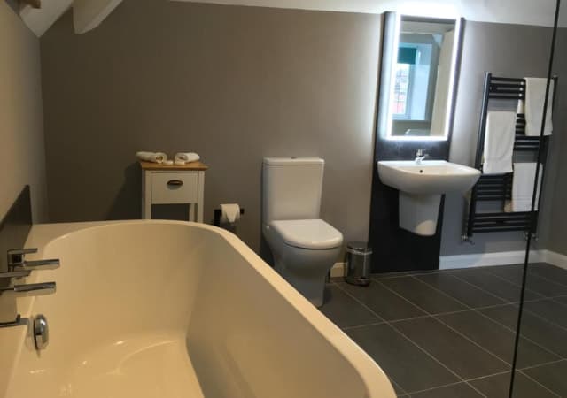 Station Inn Whitby En-Suite Bathroom