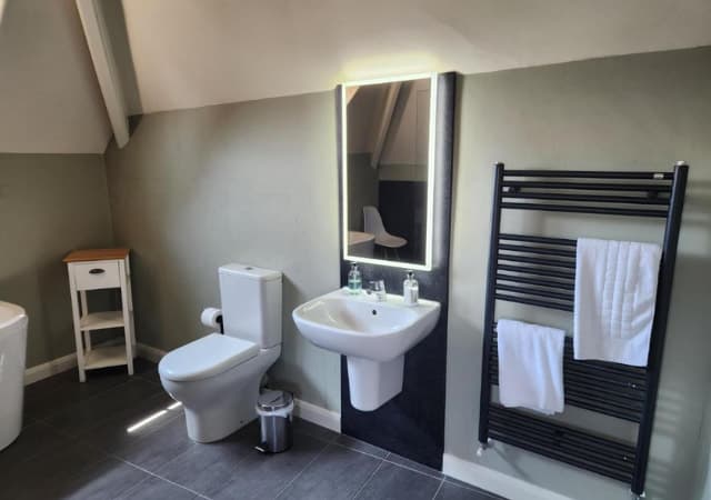 Station Inn Whitby En-Suite Bathroom