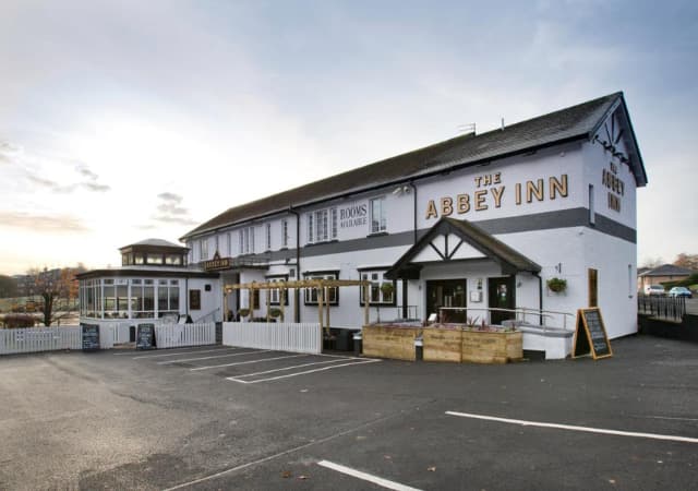 Abbey Inn External View