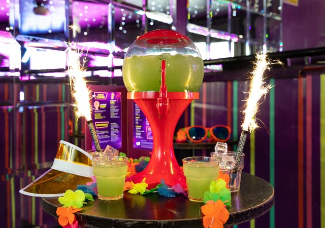 Retro Bars - Gumball Sharer Cocktail