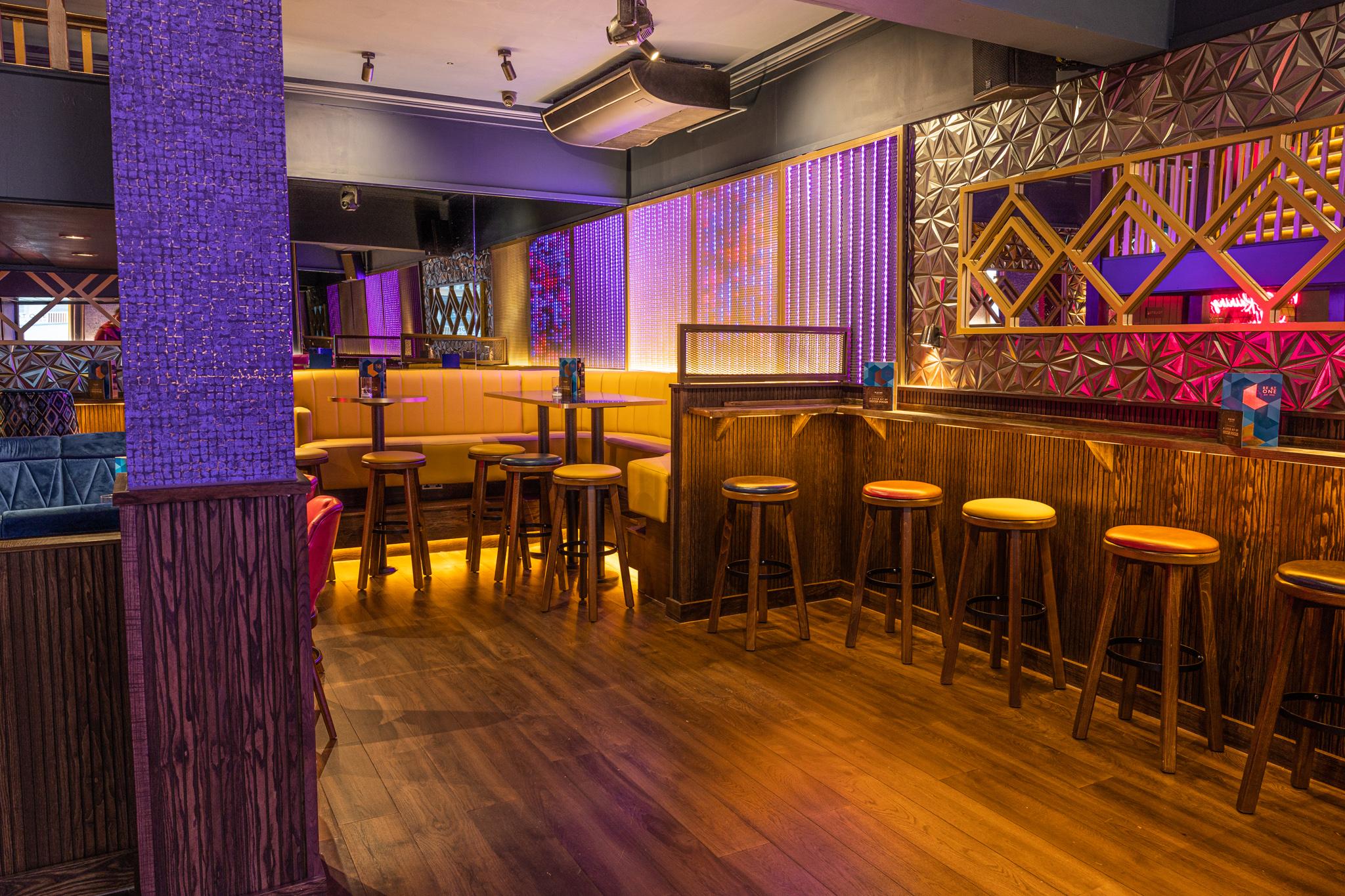 main bar