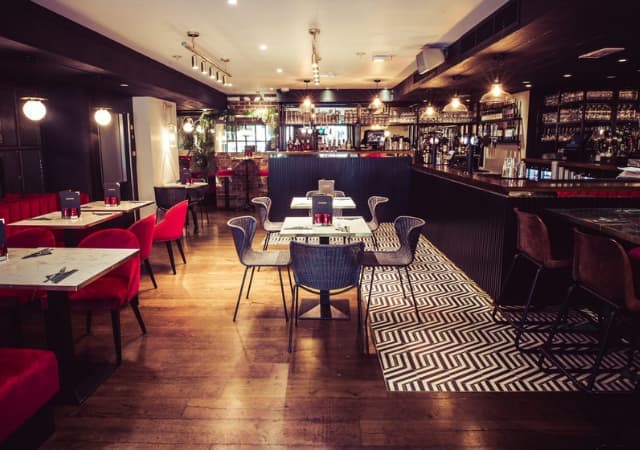 Core Dining Set Up
