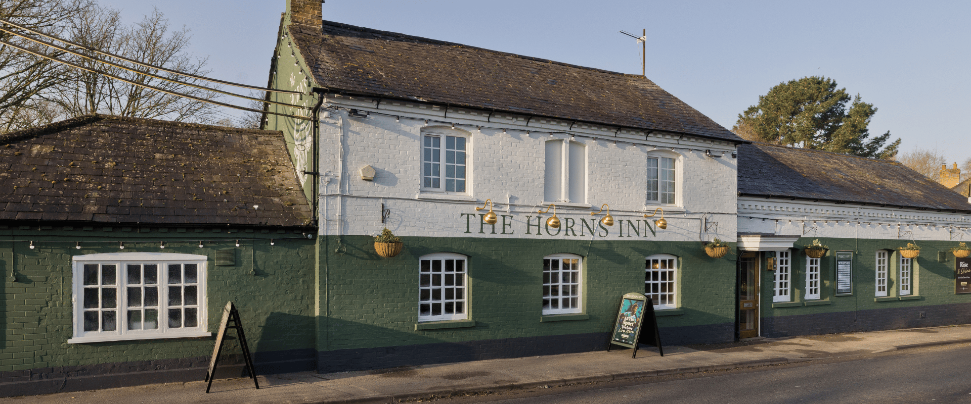 Exterior of Horns Inn Ferndown