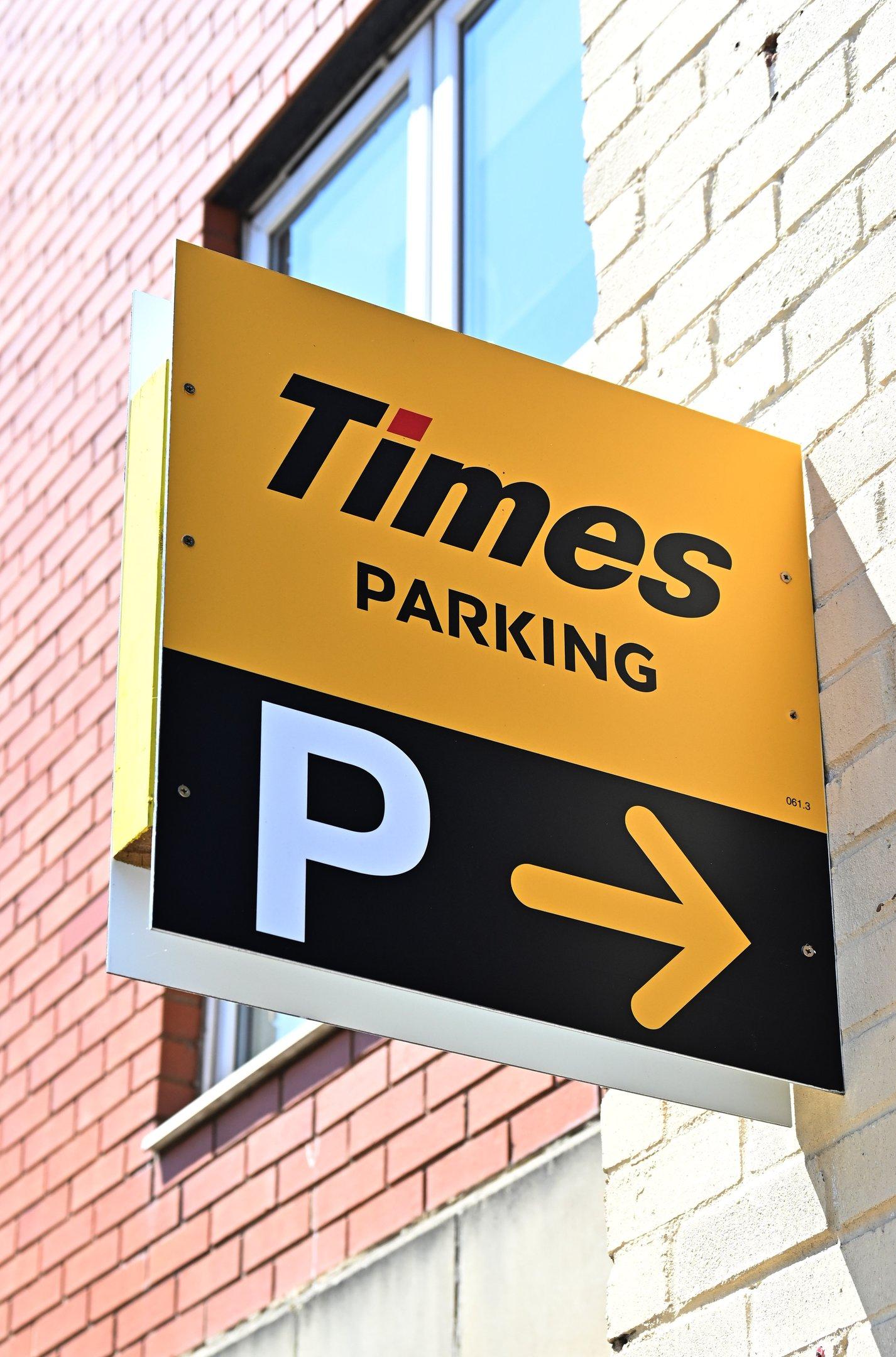 TIMES24_UK_Hero Image 2