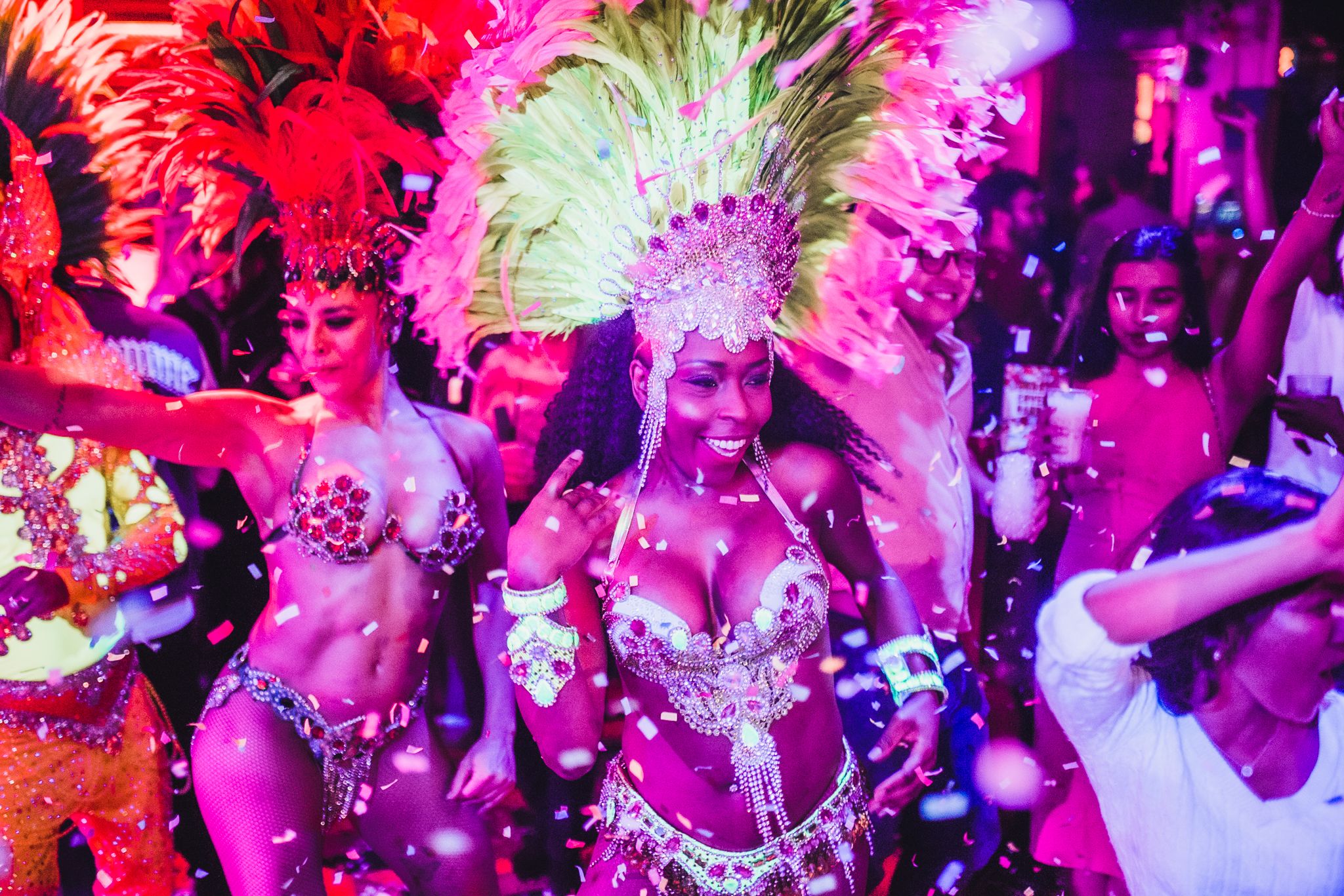 Livin La Vida Barrio Image